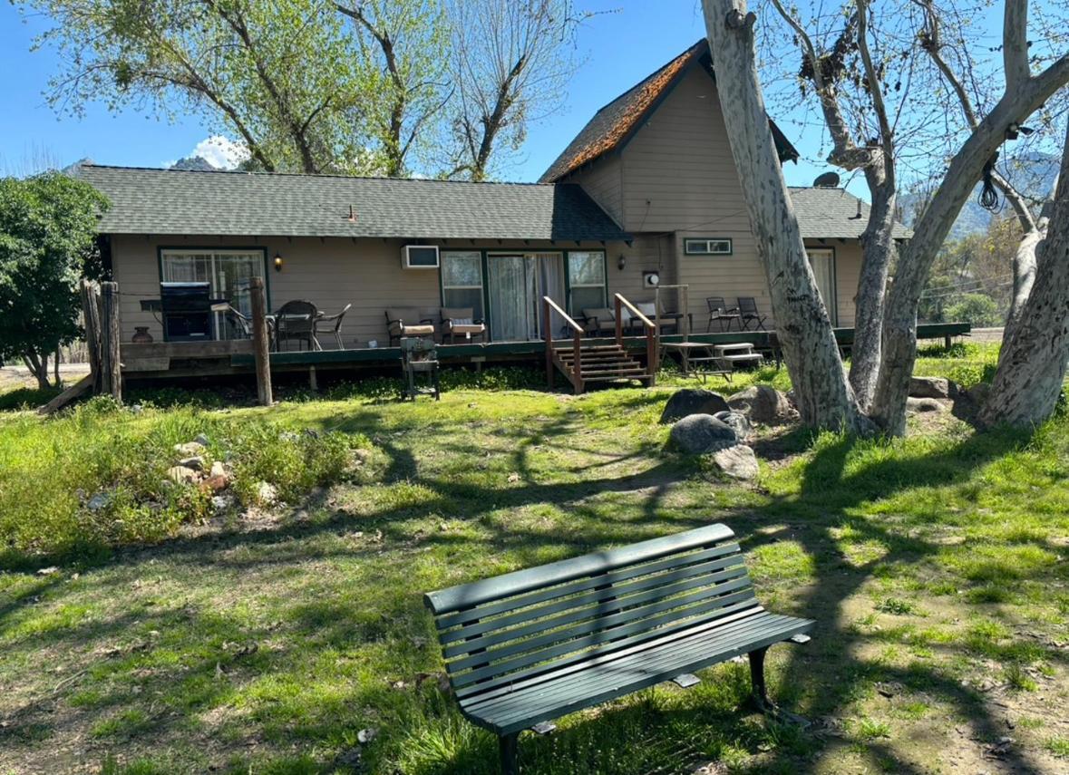 Sequoia River Front Cabins Three Rivers Exteriér fotografie